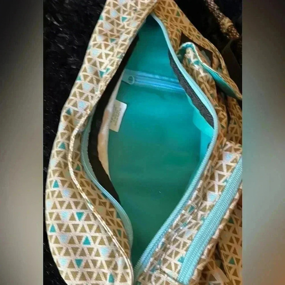 Mini Kavu Crossbody Sling NWOT - Picture 7 of 9